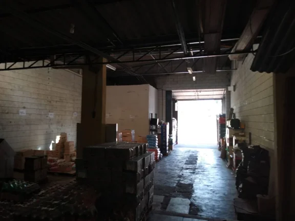 Imagem Excelente Barracão Comercial 128 m² de construção no Bairro Serra Verde. 02 banheiros, 01 sala. ...