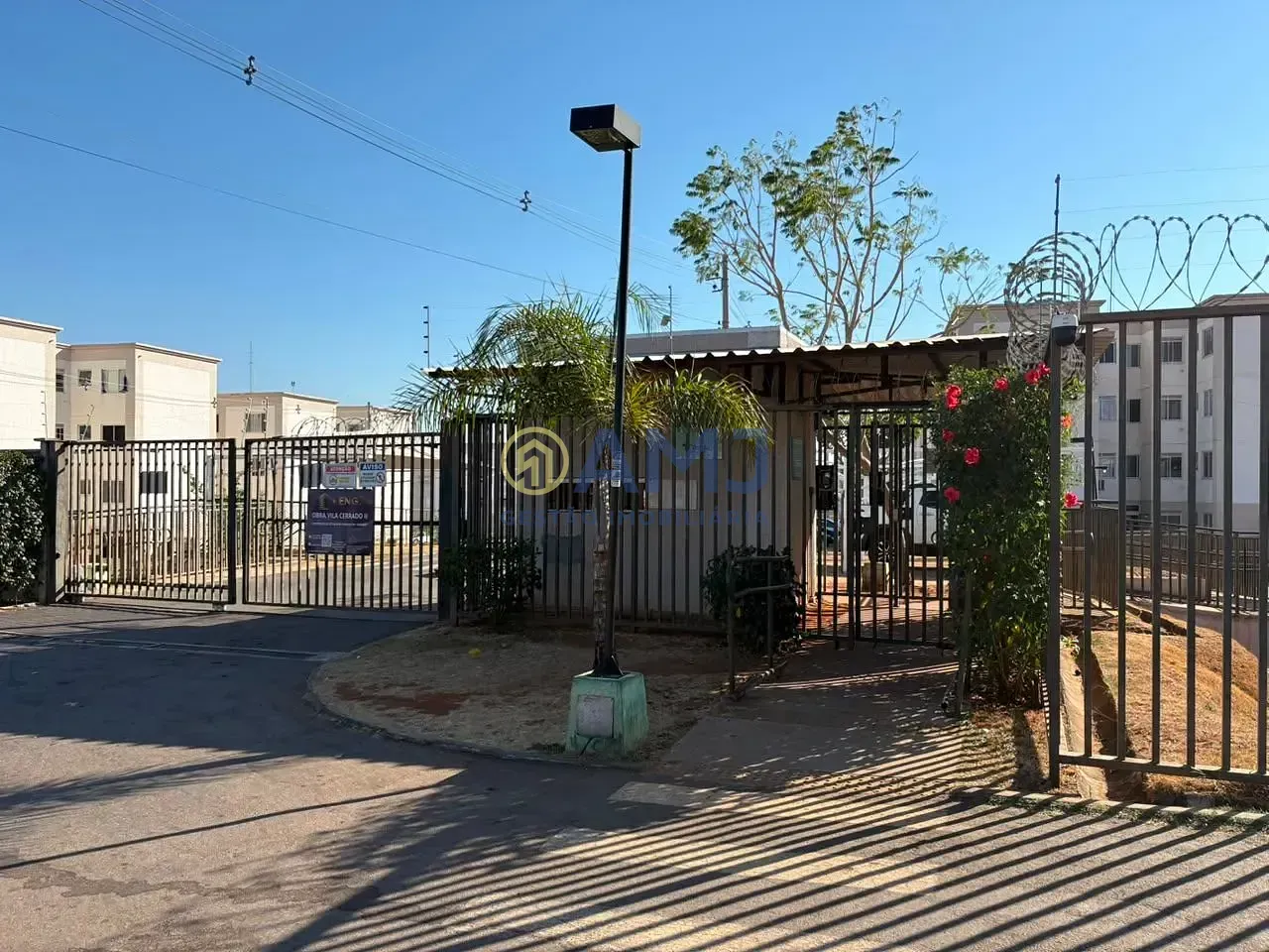Foto do imóvel Apartamento Disponível para Venda e Locação - Condomínio Vila Cerrado II em Endereço não informado