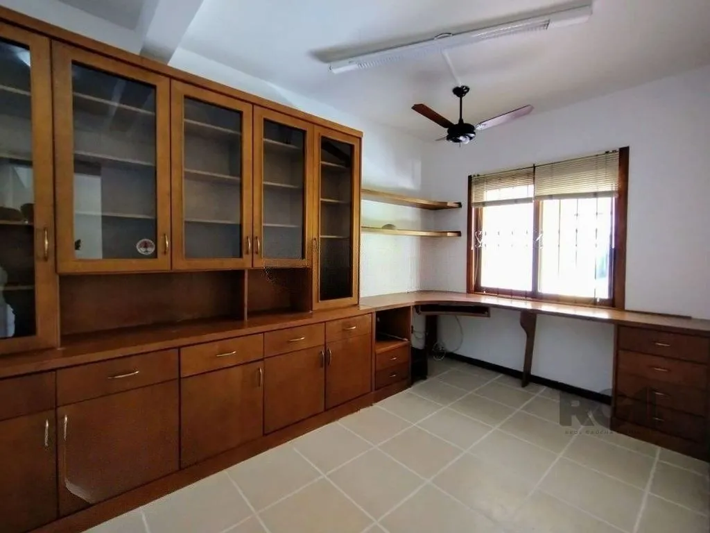 Imagem Casa de 3 dormitórios no bairro Ipanema - Porto Alegre