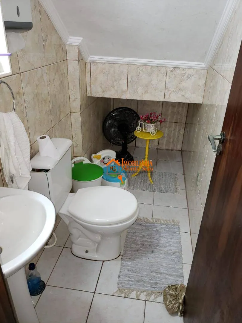 Imagem Sobrado com 4 dormitórios à venda, 240 m² por R$ 580.000,00 - Parque Continental II - Guarulhos/SP