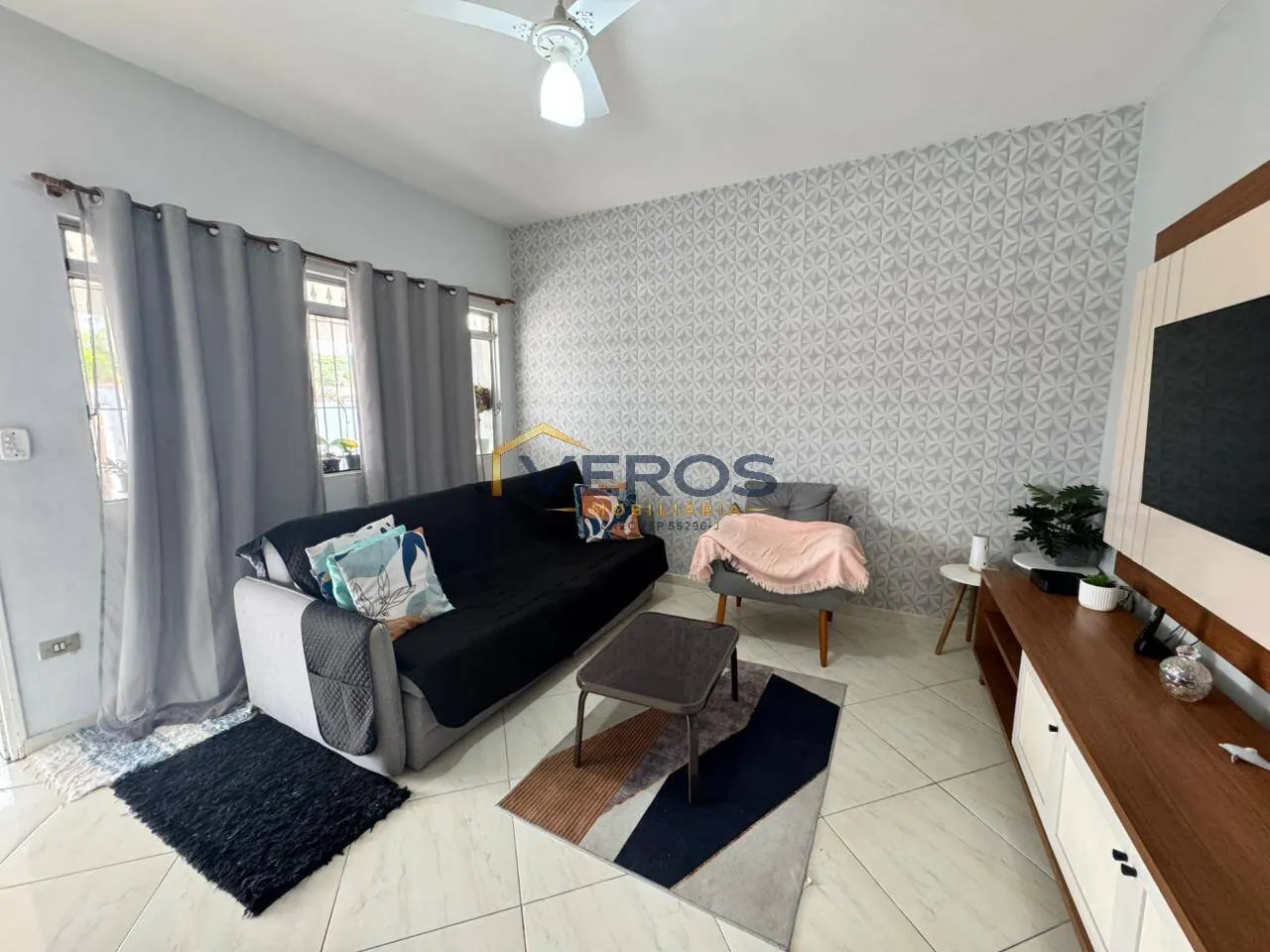 Foto do imóvel Casa com amplo terreno no Jardim Britânia - Caraguatatuba