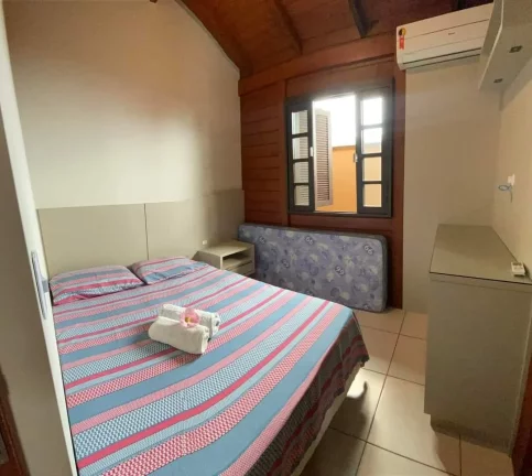 Imagem Casa Aconchegante e Mobiliada com Piscina e Área Gourmet em Ibiraquera - Imbituba/SC