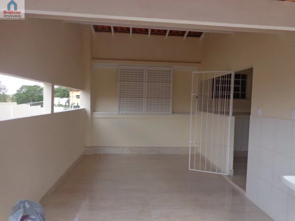 Imagem Casa com 3 dormitórios à venda, 200 m² por R$ 1.000.000,00 - Vila de Furnas - Itumbiara/GO
