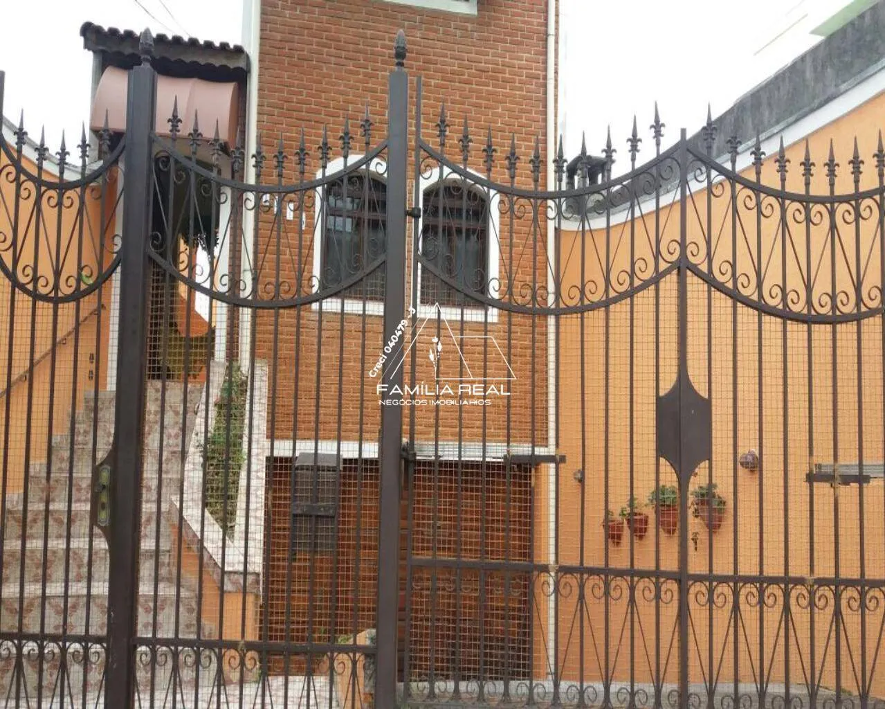 Foto do imóvel Sobrado Padrão na Vila Matilde, com 04 Dormitórios, sendo 01 Suíte