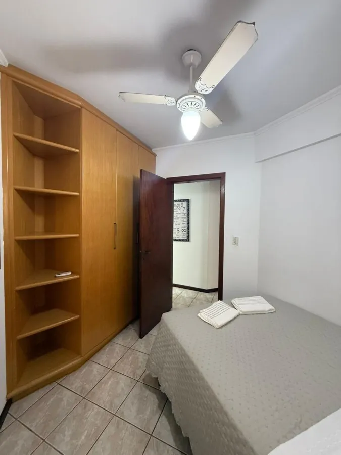 Imagem Apartamento para Venda em Itapema, Meia Praia, 3 dormitórios, 1 suíte, 2 banheiros, 1 vaga