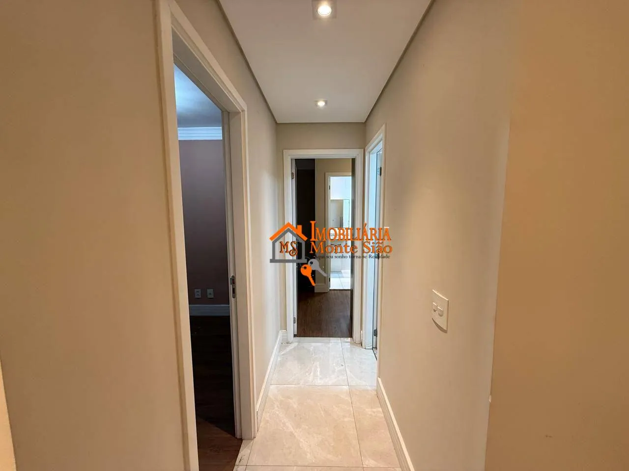 Imagem Apartamento com 2 dormitórios à venda, 68 m² por R$ 680.000,00 - Jardim Flor da Montanha - Guarulhos/SP