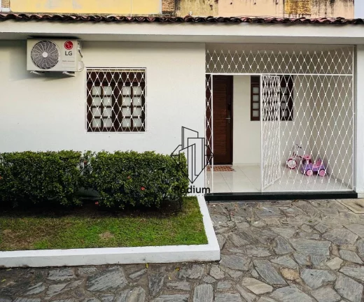 Casa em condomínio residencial a 240m da praça do Caju no Bessa -CA0208.