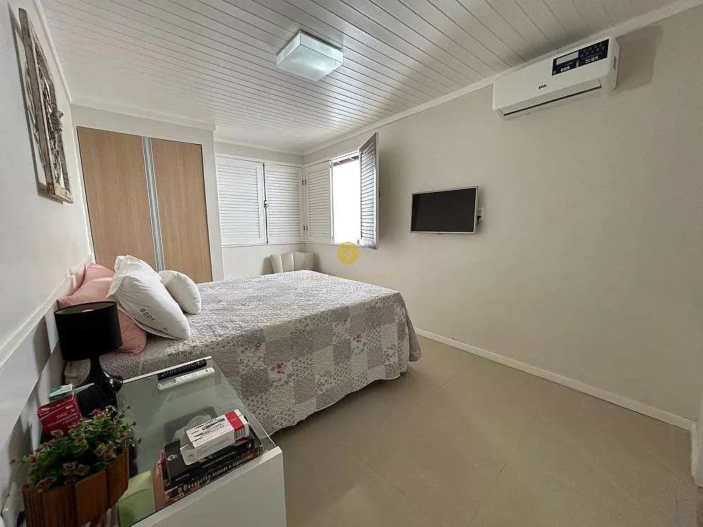 Imagem Casa em Guarajuba, 8 quartos com piscina, perto da praia