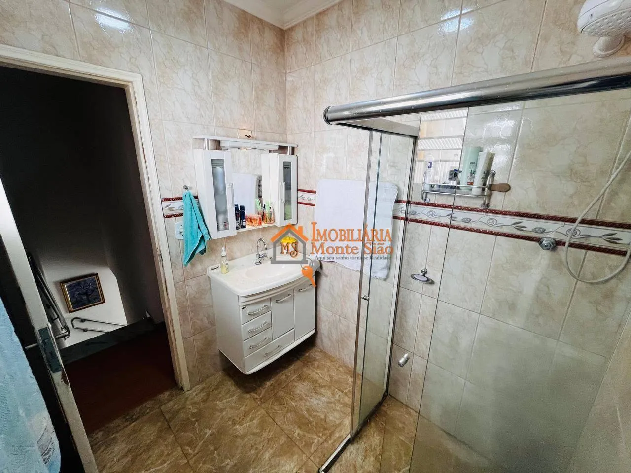 Imagem Sobrado com 3 dormitórios à venda, 128 m² por R$ 685.000,00 - Jardim Santa Mena - Guarulhos/SP