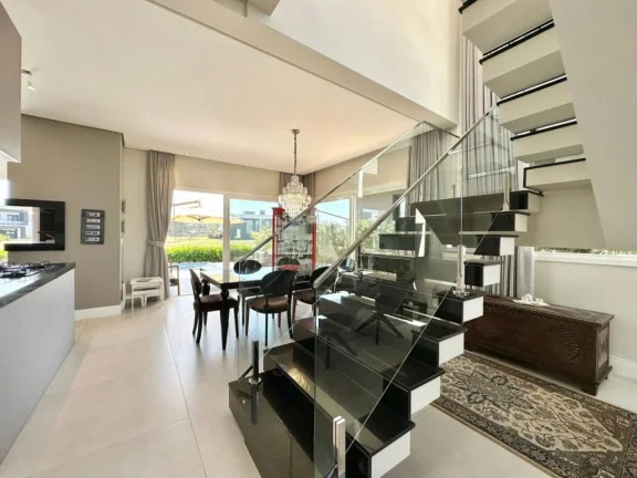 Imagem Casa em Condominio 4 Dormitórios - Bairro --
