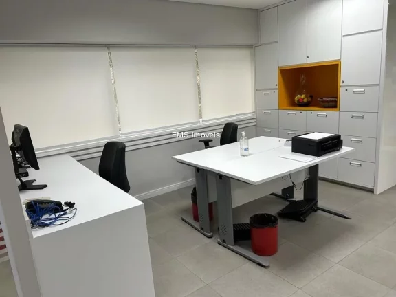 Imagem Conjunto comercial com 152m² para alugar no Itaim Bibi.