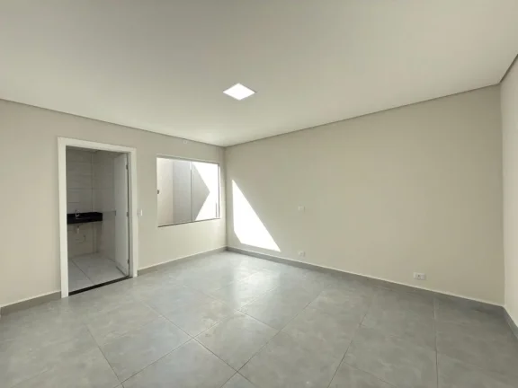 Imagem Casa Térrea Nova – 1 suíte + 1 quarto - Excelente Localização