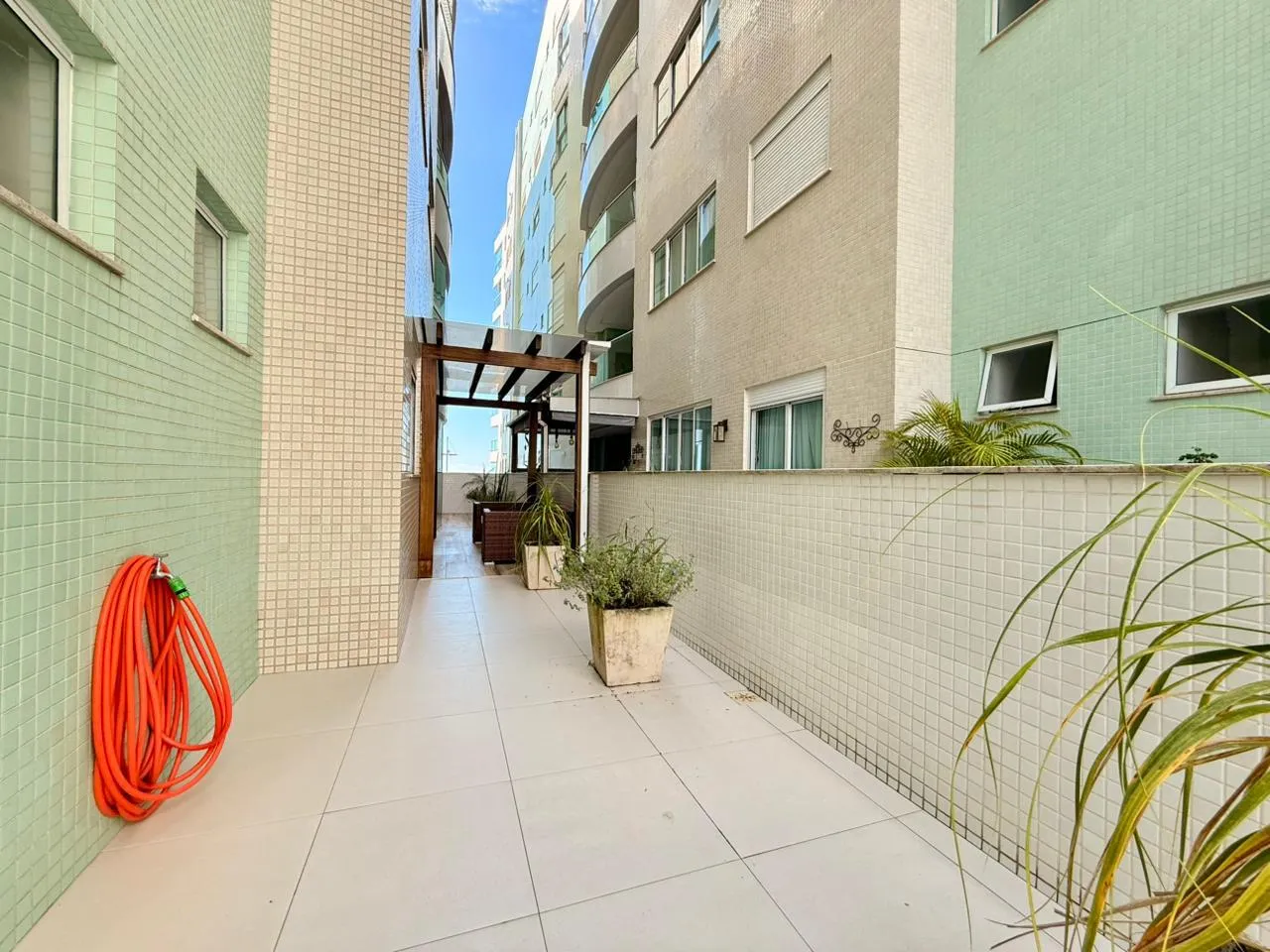 Imagem Apartamento com vista para o mar à venda com 161m2 por R$ 3.500.000,00