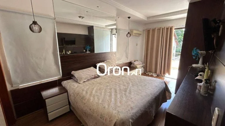 Imagem Sobrado à venda, 280 m² por R$ 2.250.000,00 - Jardins Madri - Goiânia/GO