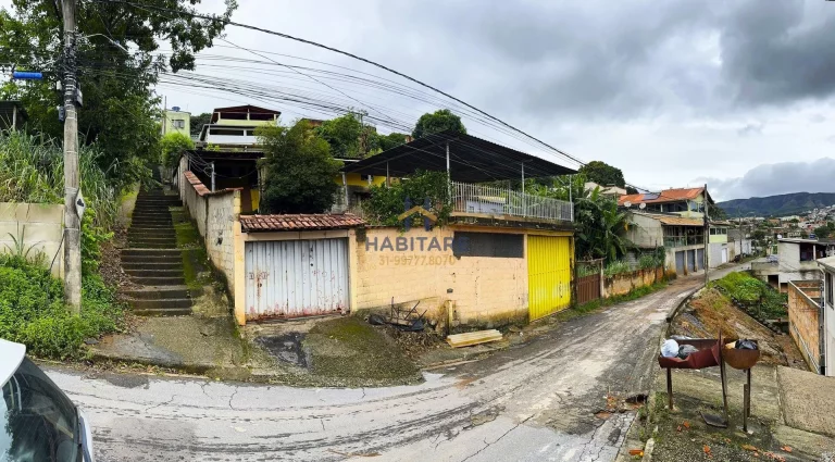 Imagem Casa e Galpão no 1º de Outubro, Ibirité/MG