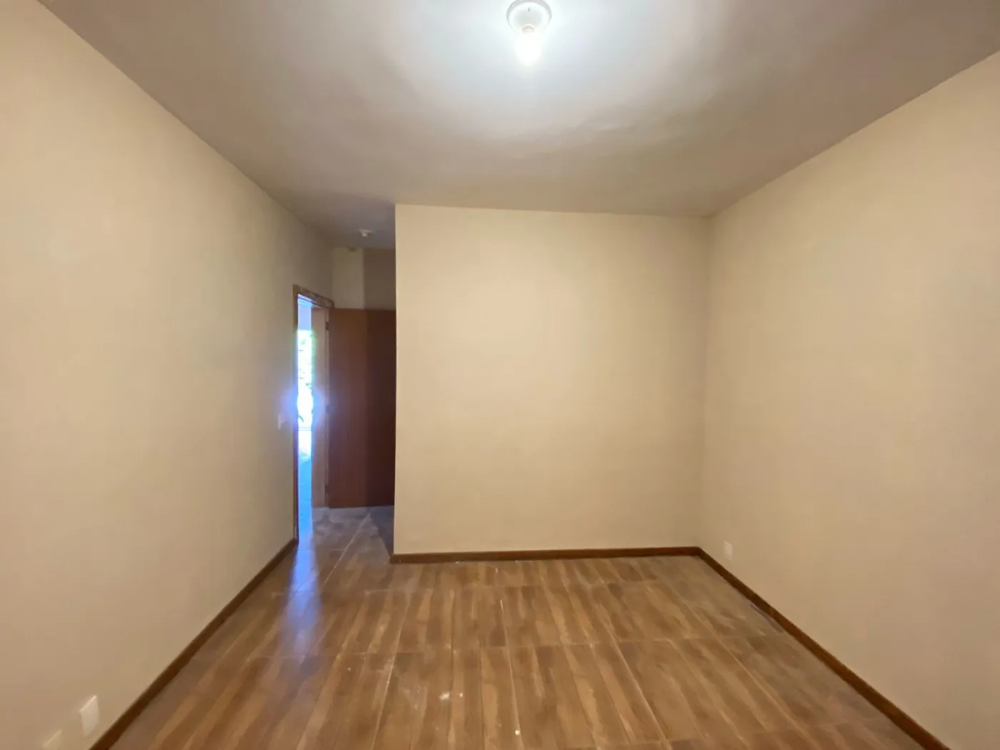Imagem Casa em Condomínio para Venda em Teresópolis / RJ no bairro Granja Guarani