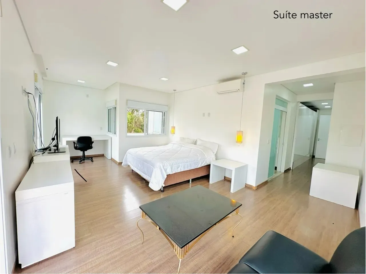 Imagem Casa Sobrado de 650m², Localizada no Condomínio Bosques do Junqueira em Tatuí/SP!