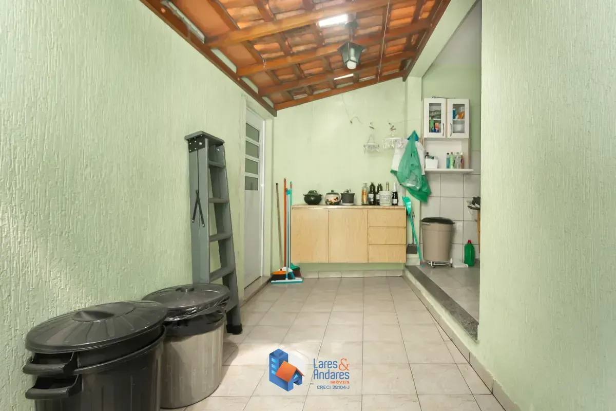 Imagem Sobrado para venda em Parque Nações Unidas com 3 quartos, sendo 1 suíte, 154m²