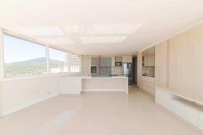 Imagem SEMIMOBILIADO -Praia de Perequê em Porto belo! 2 suítes. 102,24 m². 2 vagas.