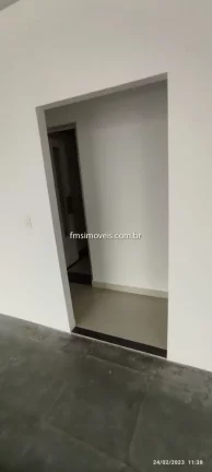 Imagem Espaço Comercial de Alto Padrão no Paraíso: 449m², 2 Banheiros e 12 Vagas de Garagem em São Paulo-SP