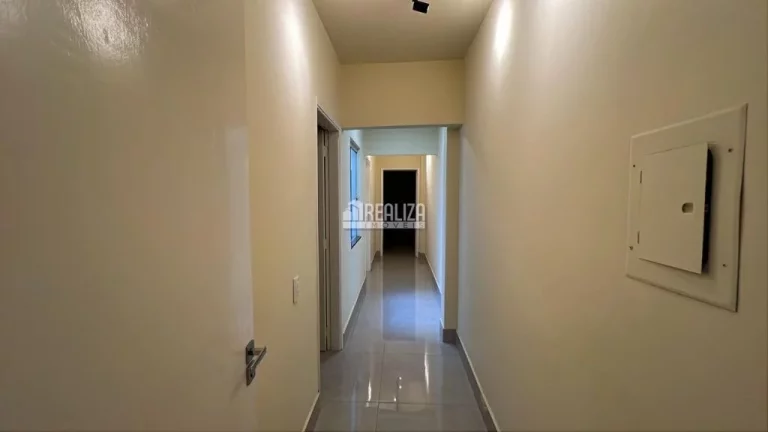 Imagem Excelente Apartamento de 3 dormitórios no Edificio Narana, bairro Vila Olímpica, em Uberaba!