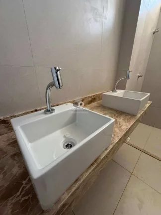 Imagem Residencial Eusebio de Queiroz Casas duplex com 04 suítes no centro do Eus?(C)bio