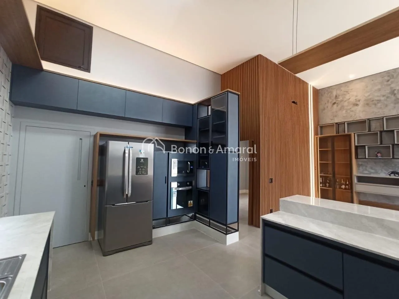 Imagem LINDÍSSIMA CASA EM CONDOMÍNIO