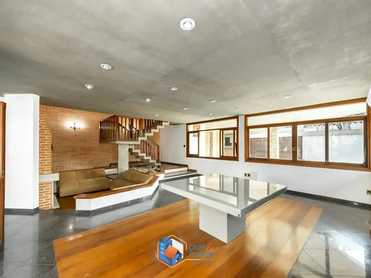 Imagem Casa para venda em Jardim Floresta com 4 quartos, sendo 3 suítes, 409m²
