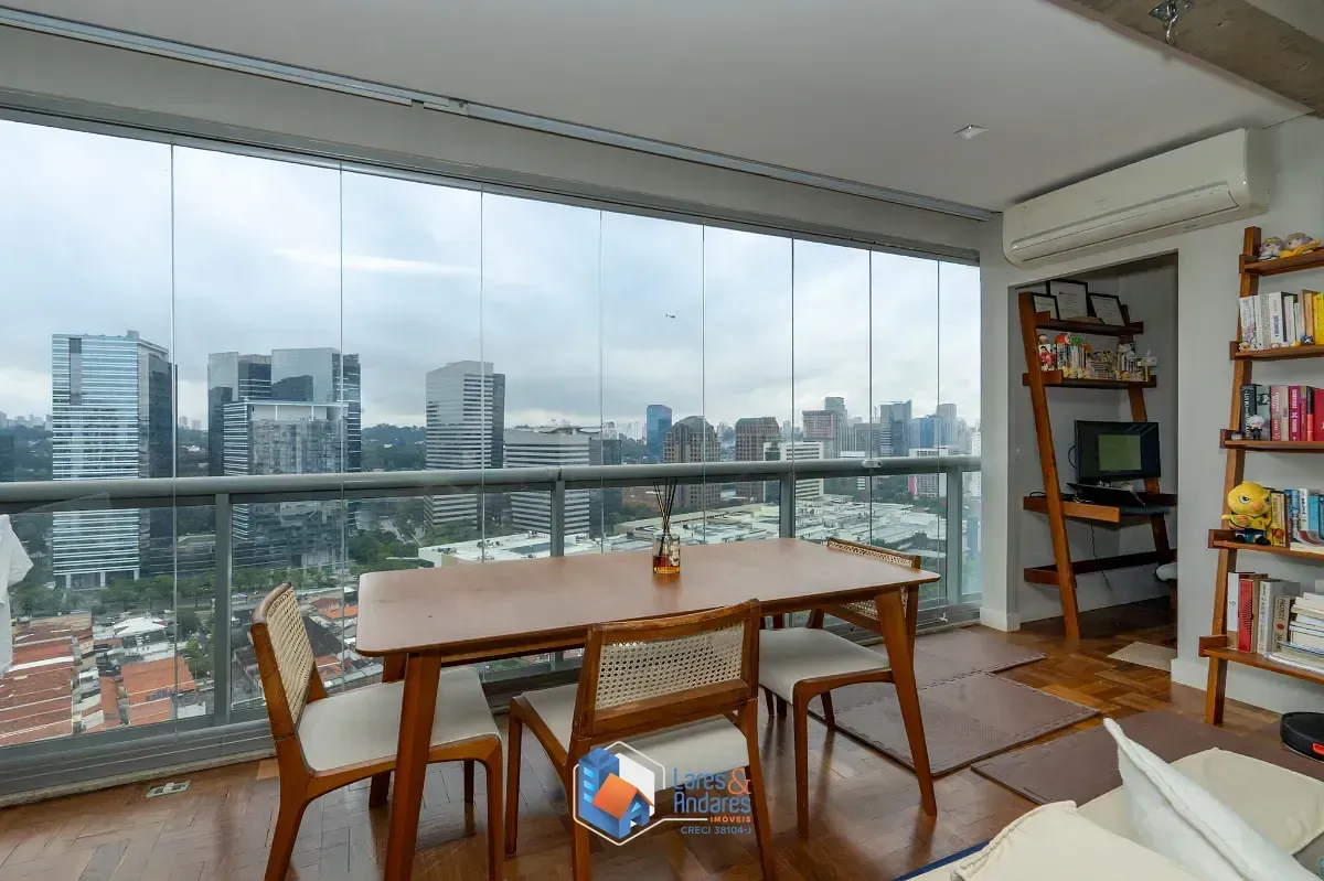 Imagem Apartamento para venda em Santo Amaro com 1 quarto, sendo 1 suíte, 75m²