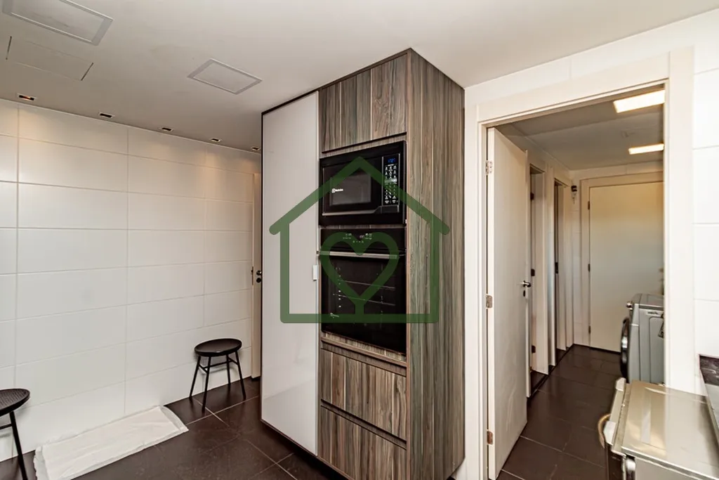 Imagem Excelente oportunidade no Jardim Europa! Apartamento com 186 m² privativos, planta inteligente e am...