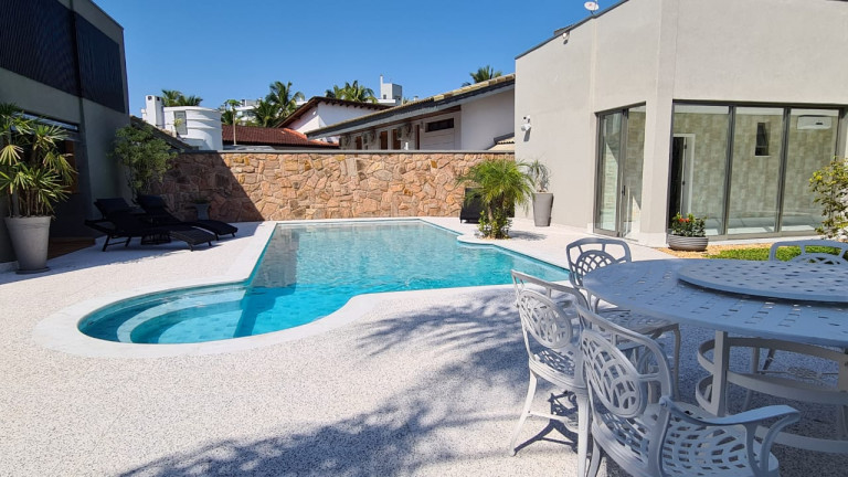 Imagem Casa com 6 Quartos à Venda, 328 m² em Riviera - Bertioga