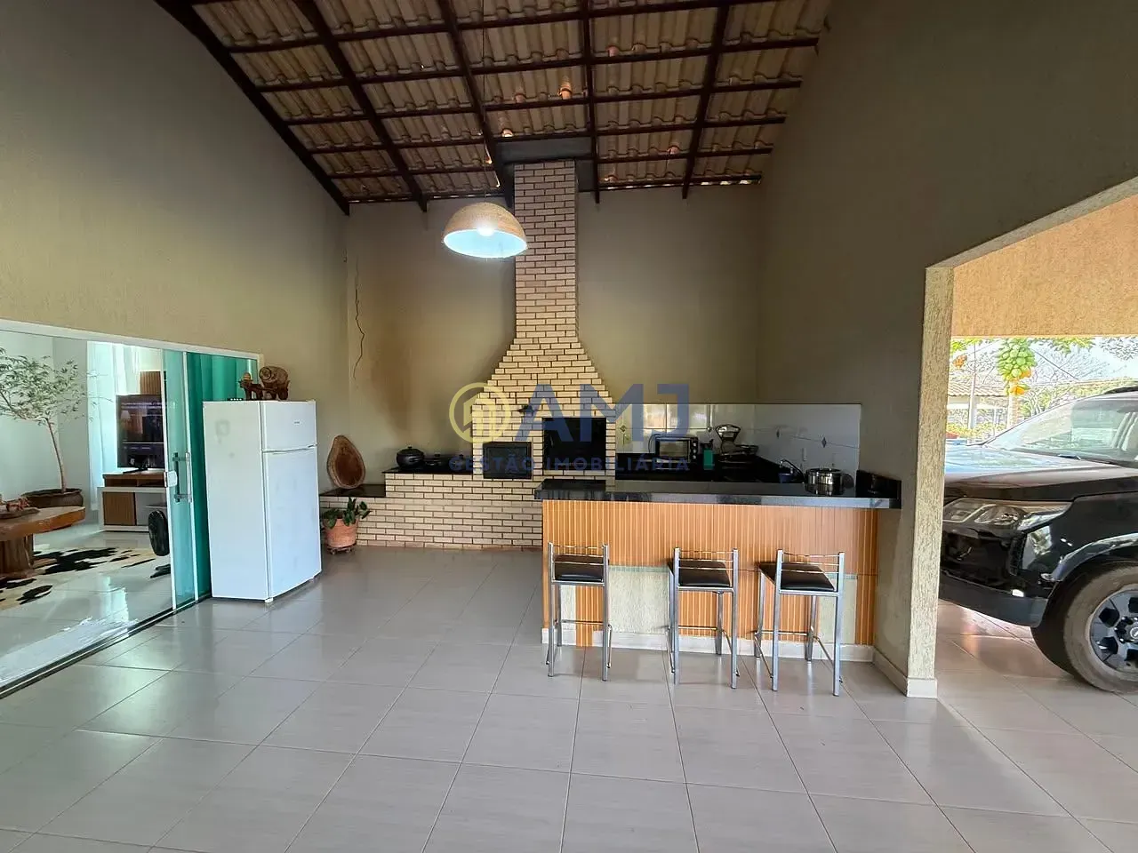 Imagem CHÁCARA DE ALTO PADRÃO COM CAMPO DE FUTEBOL PRÓPRIO - TERRAS DO BOI ll