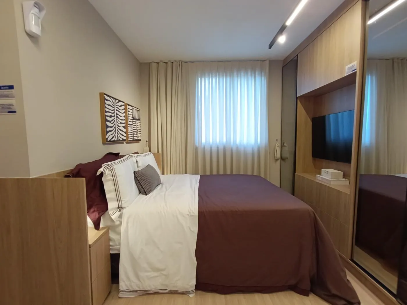Imagem Apartamento para Venda em Fortaleza, Parreão, 2 dormitórios, 1 suíte, 2 banheiros, 1 vaga
