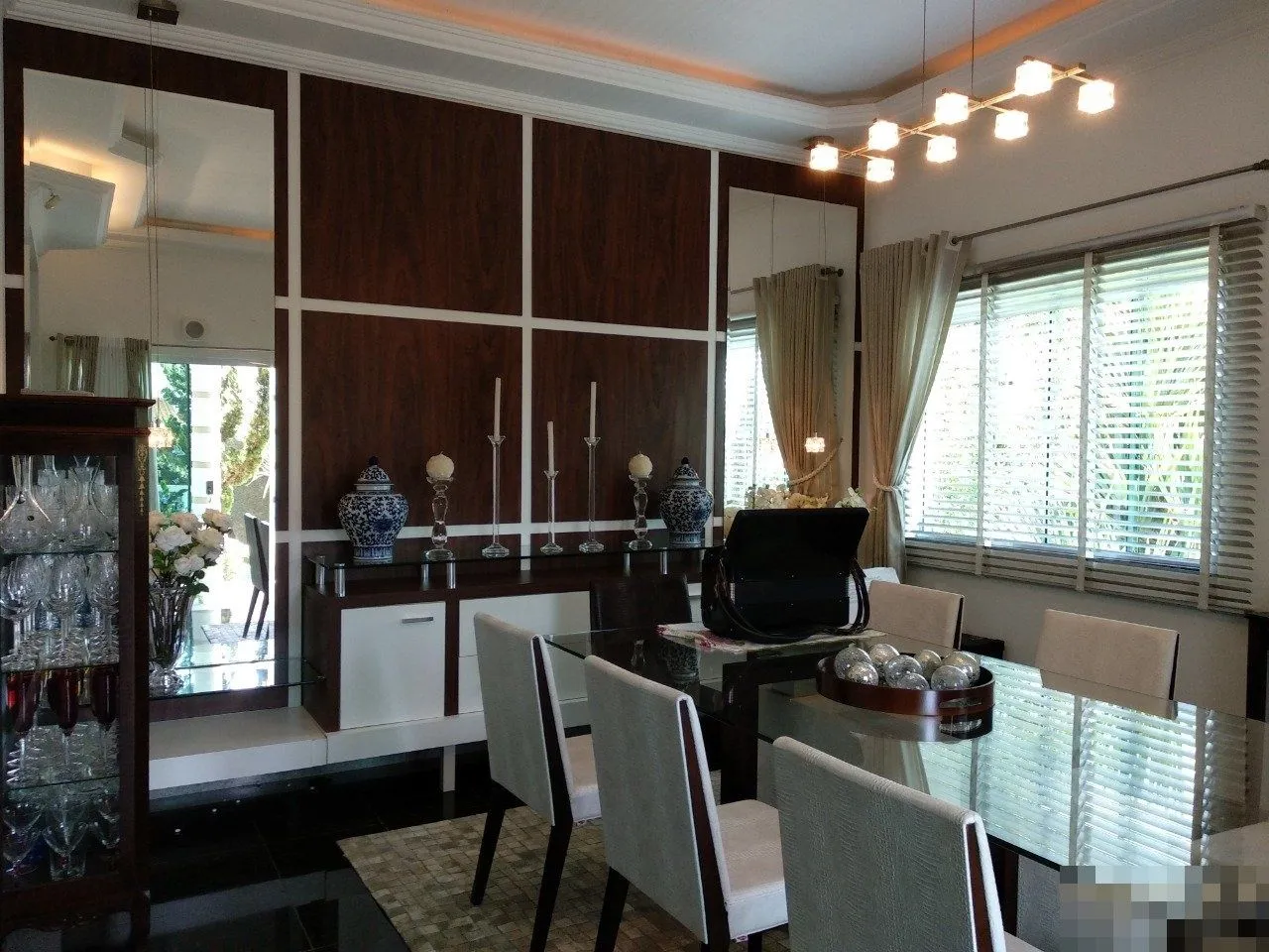 Imagem Casa de Alto Luxo à Venda no Condomínio Bosque das Mansões - São José/SC