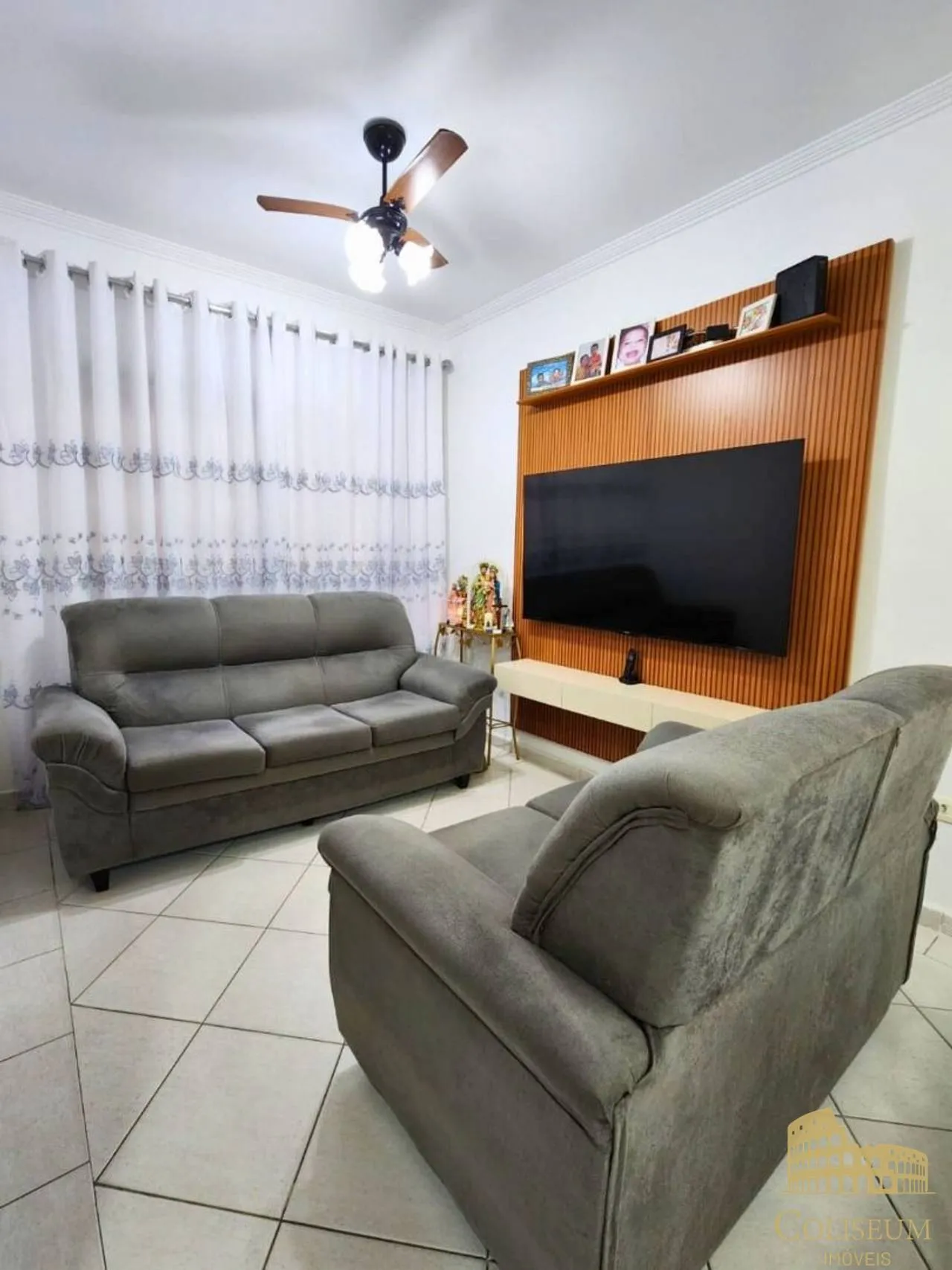 Imagem SOBRADO, 2 DORMS,2SUÍTES,CHURRASQUEIRA,2 VGS, GUILHERMINA