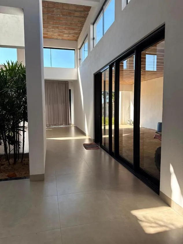 Imagem CASA DE ALTO PADRÃO À VENDA NA BARRAGEM CARMO DO CAJURU/MG, com 1.555 m²