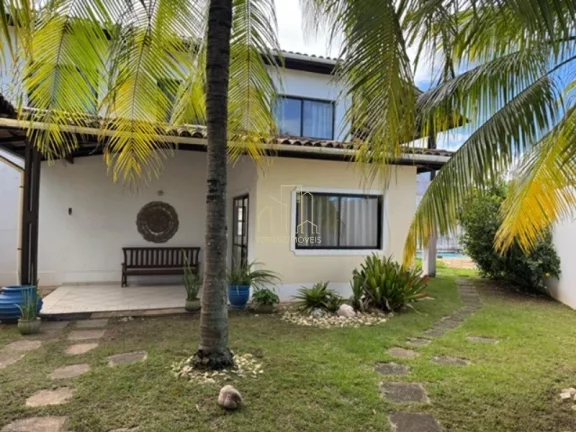 Imagem Casa em Condomínio: 4 Quartos, 3 Suítes, 3 Salas em Piatã, Salvador-BA - 230m² de Pura Elegância e Conforto!