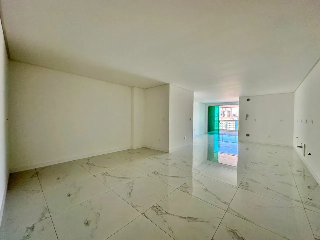 Imagem Apartamento à venda com 159m2 por R$ 2.300.000,00