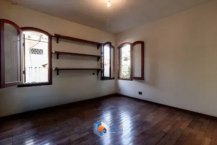 Imagem Sobrado para venda em Sumaré com 3 quartos, sendo 3 suítes, 280m²