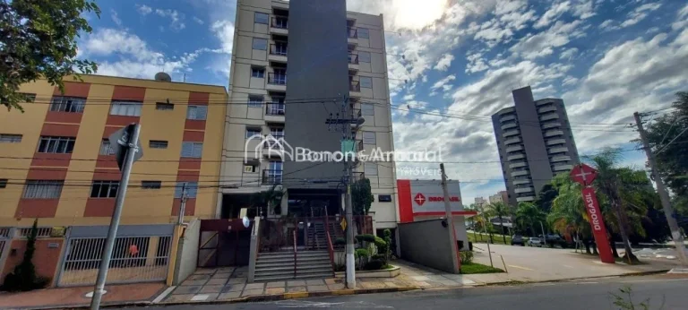 Imagem Apartamento Aconchegante de 01 Quarto com Varanda e 01 Vaga Coberta

Seja bem-vindo a este encantado...