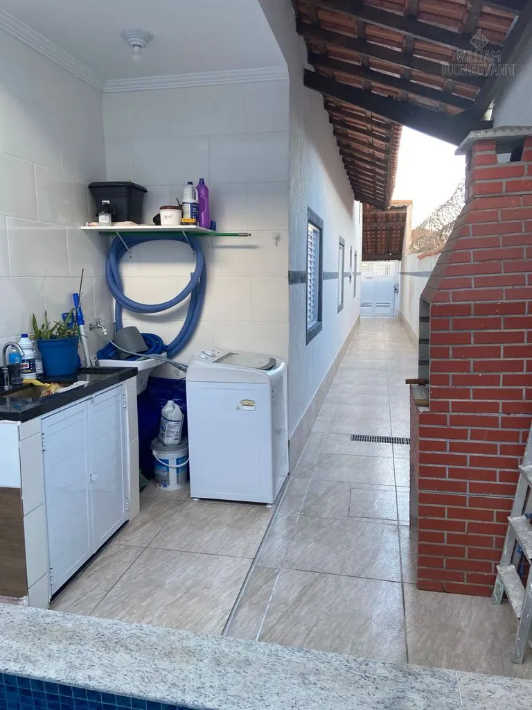 Imagem Casa térrea 2 dormitórios com piscina em Mongaguá