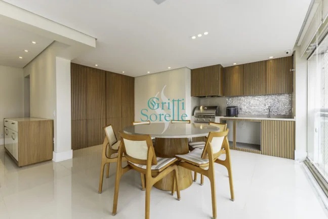 Imagem Apartamento à Venda em Vila Nova Conceição - São Paulo/SP.