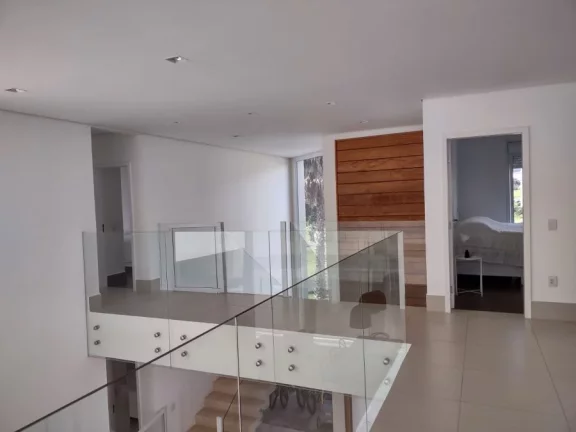 Imagem Casa Moderna em Condomínio  Segurança e Lazer