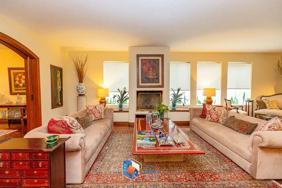 Imagem Casa para venda em Jardim Leonor com 4 quartos, sendo 2 suítes, 600m²
