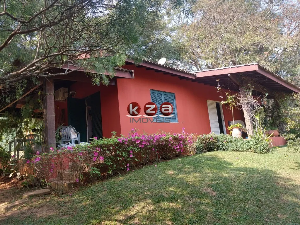 Imagem Imperdível oportunidade: Casa de luxo em condomínio Santa Fé, Vinhedo-SP, com 4 suítes e 8 vagas de garagem!