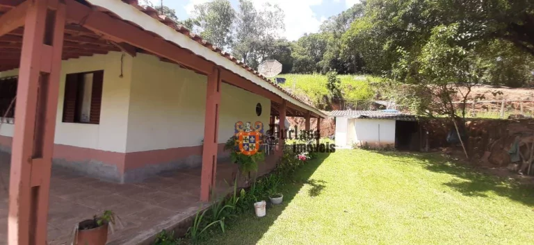 Imagem Chácara com 3 dormitórios à venda, 4300 m² por R$ 460.000,00 - Jardim Bom Jesus - Toledo/MG