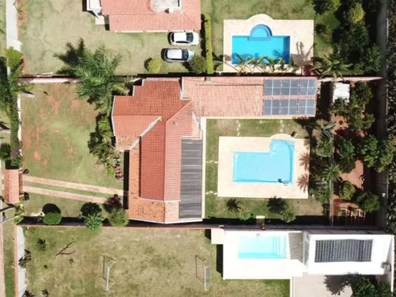 Imagem Chácara em Condomínio de Luxo em Boituva-SP, Bairro Nova Rheata: 3 Quartos, 1 Suíte, 2 Salas, 3 Banheiros, 5 Vagas, 250m²!