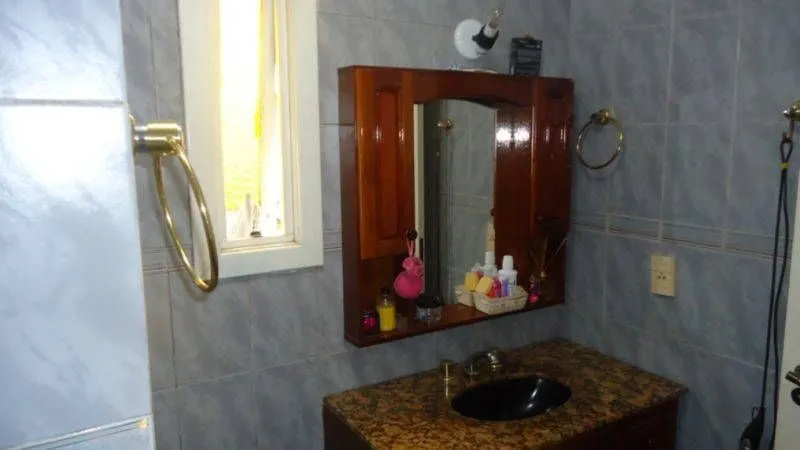 Imagem Casa para Venda - 400m², 4 dormitórios, sendo 1 suites, 4 vagas - Jardim Sabará