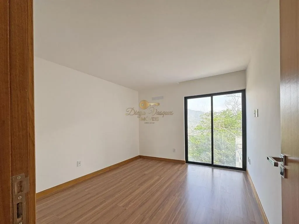 Imagem Casa em Condomínio para Venda em Teresópolis / RJ no bairro Tijuca