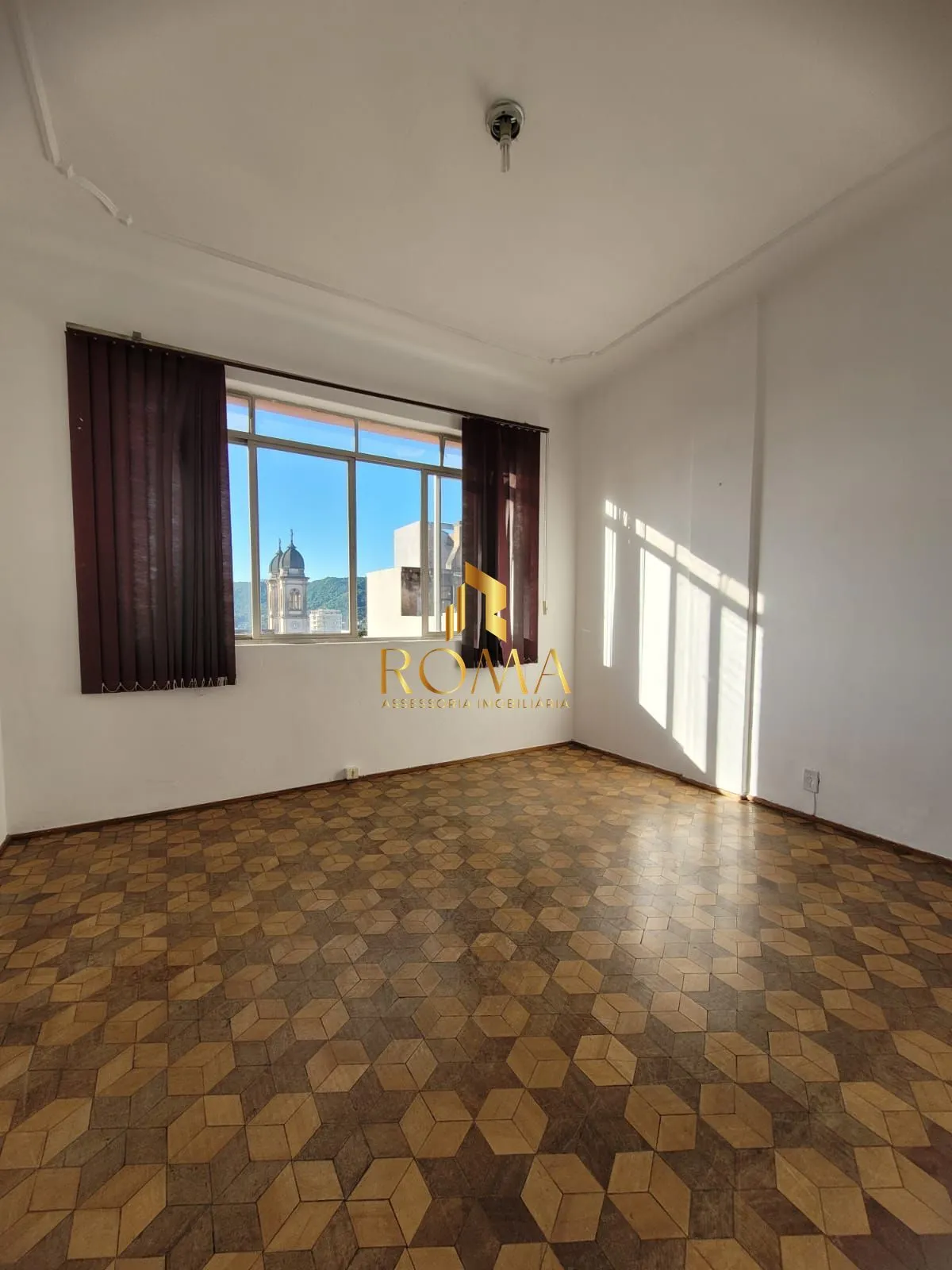 Imagem Apartamento de 2 dormitórios na Galeria do Comércio